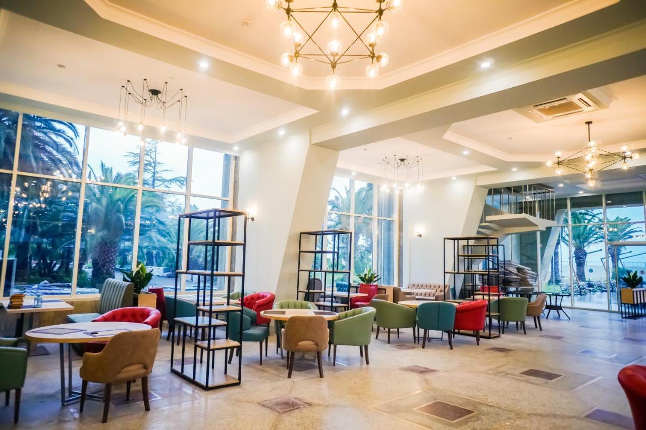 Amza Park Hotel 가그라 외부 사진