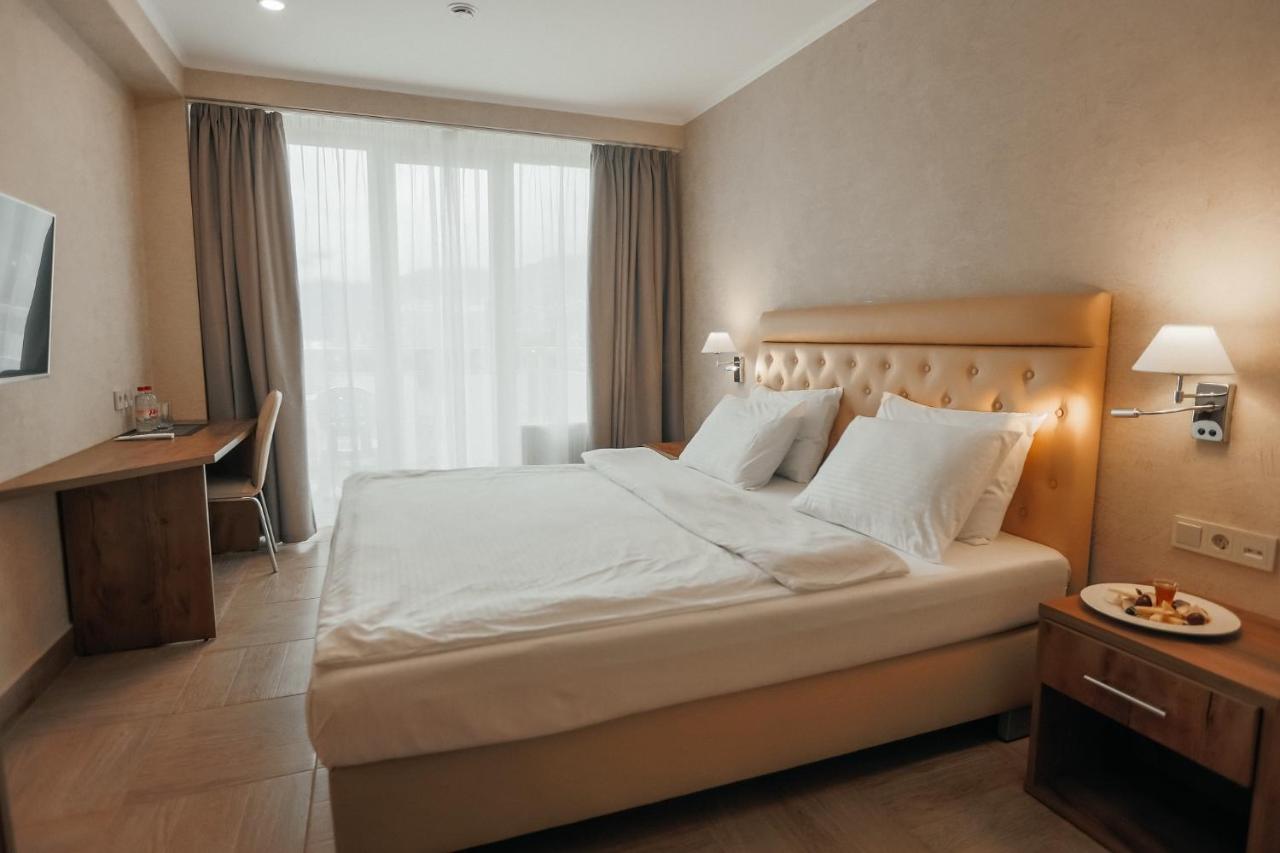 Amza Park Hotel 가그라 외부 사진