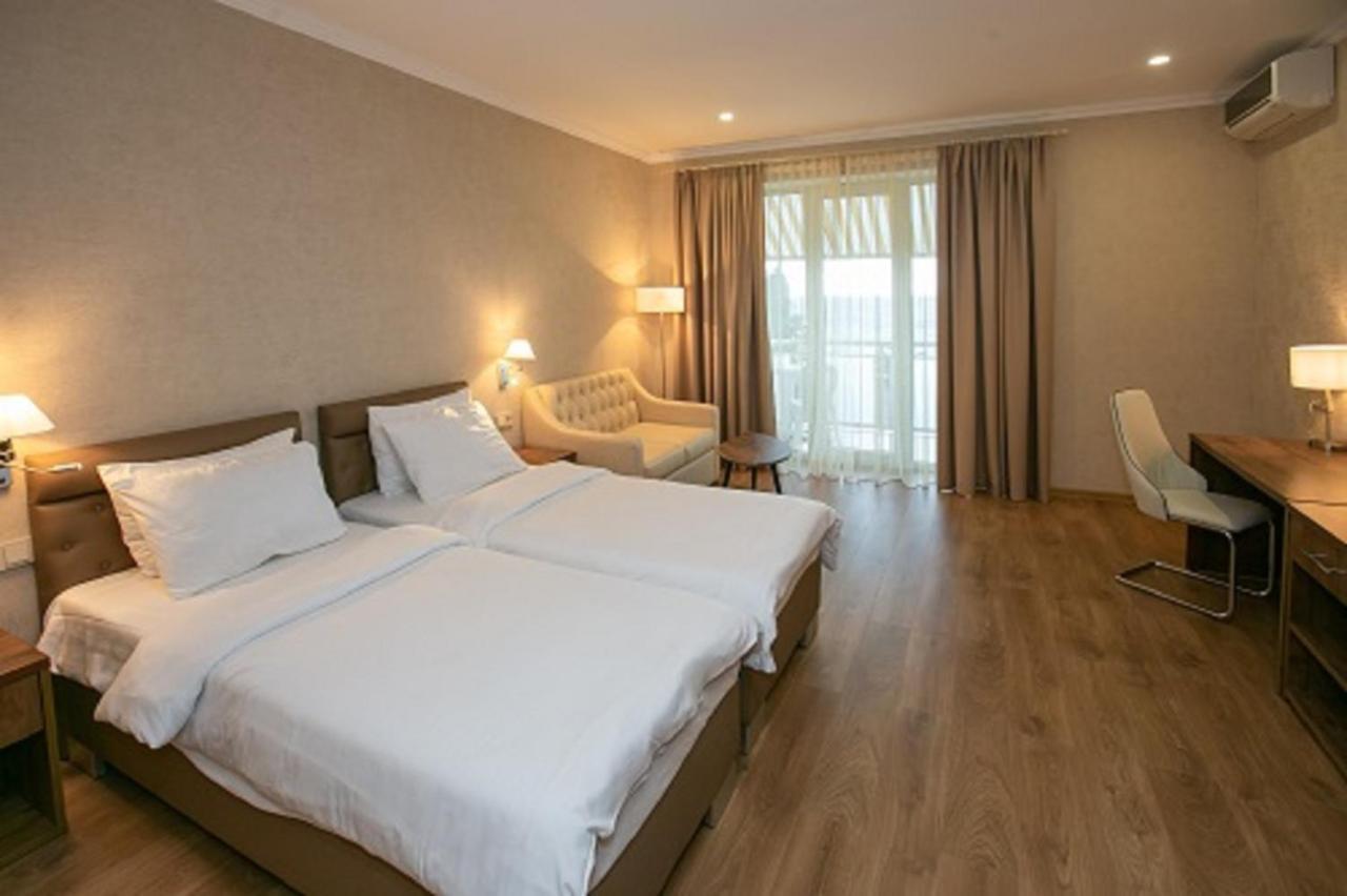 Amza Park Hotel 가그라 외부 사진