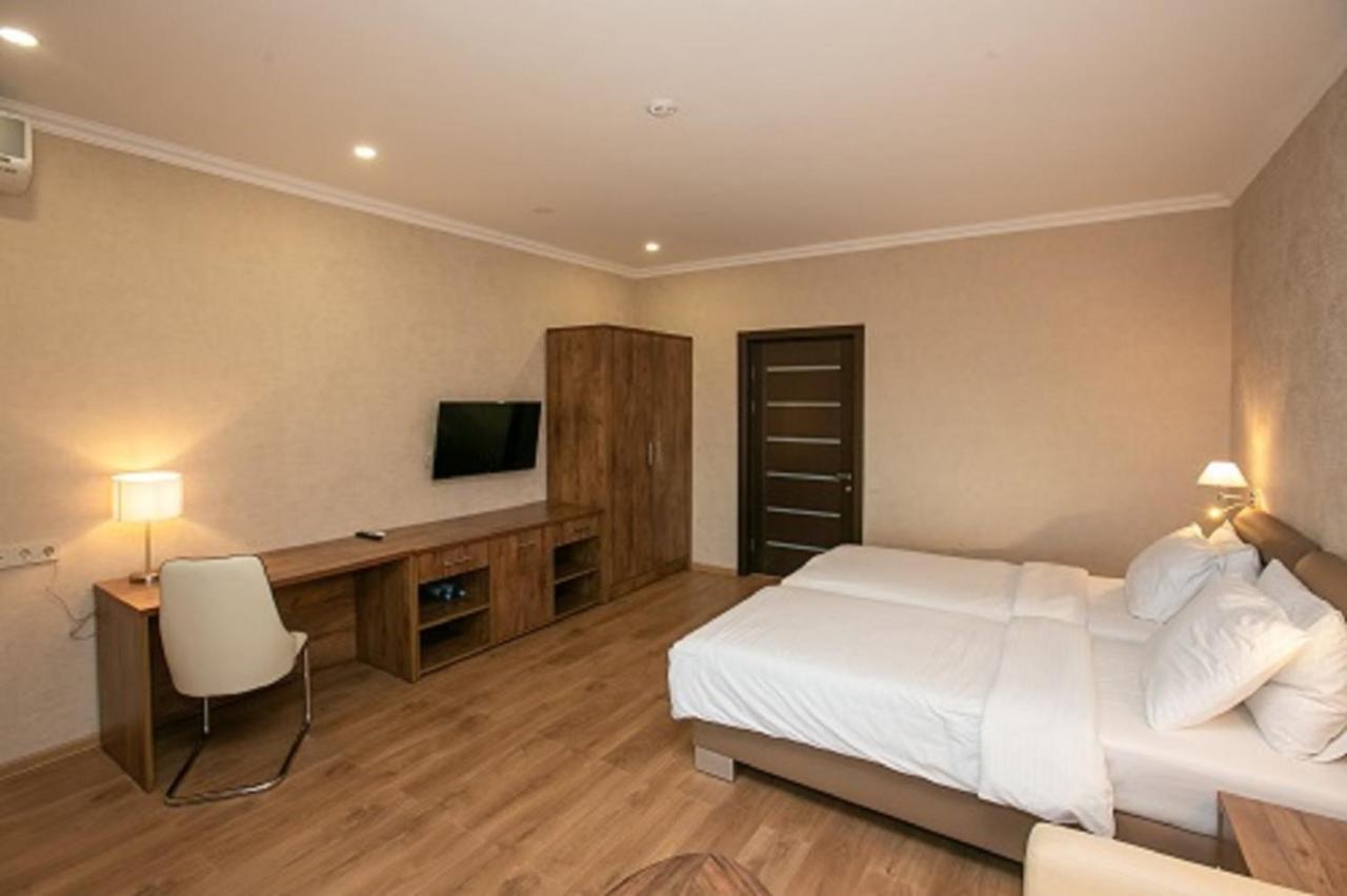 Amza Park Hotel 가그라 외부 사진