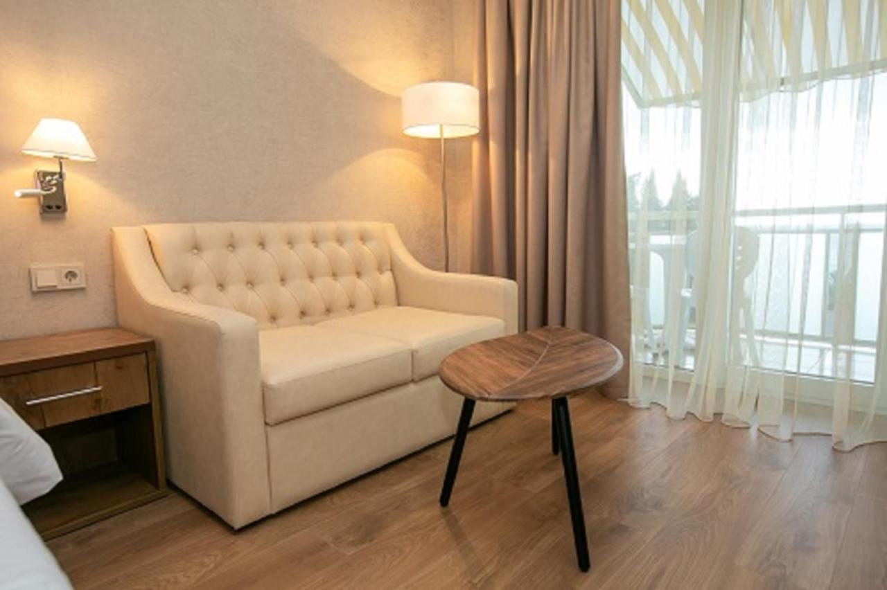 Amza Park Hotel 가그라 외부 사진