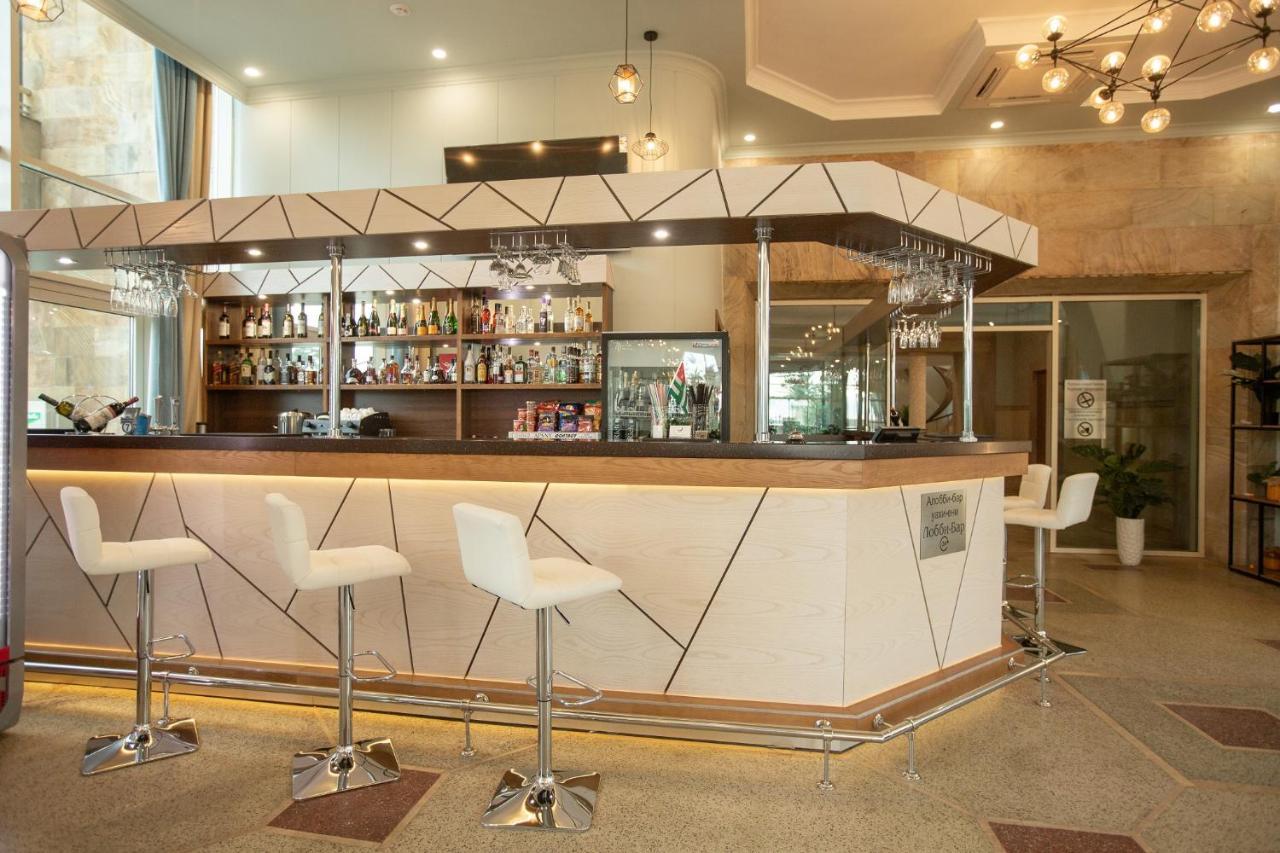 Amza Park Hotel 가그라 외부 사진