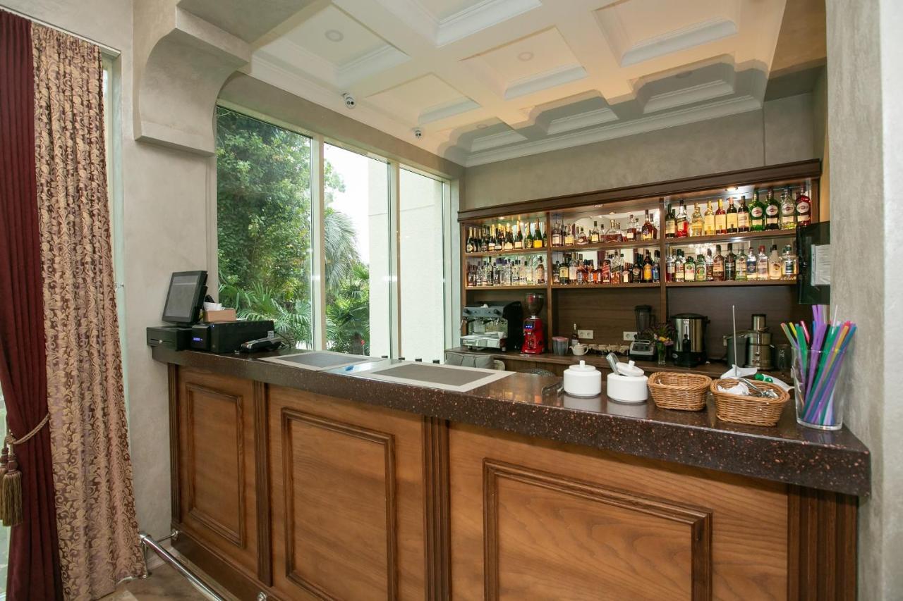 Amza Park Hotel 가그라 외부 사진